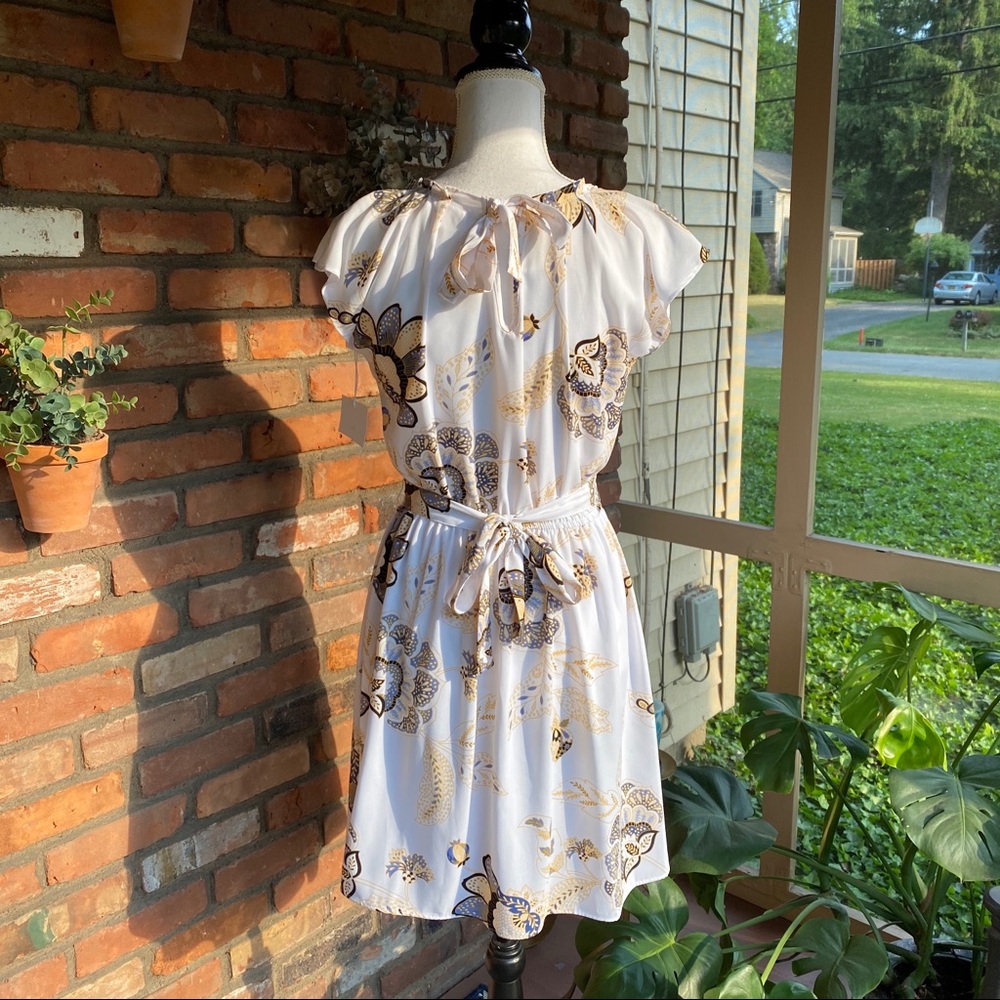 LC Lauren Conrad Pleated Fit & Flare Dress - Picture 4 of 5
